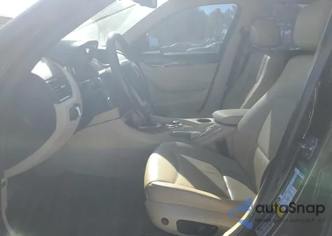 2015 BMW X1 Sdrive28I из США, поврежденный, VIN WBAVM1C53FV314550